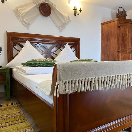 Casa Soarelui Hotell Murighiol Exteriör bild
