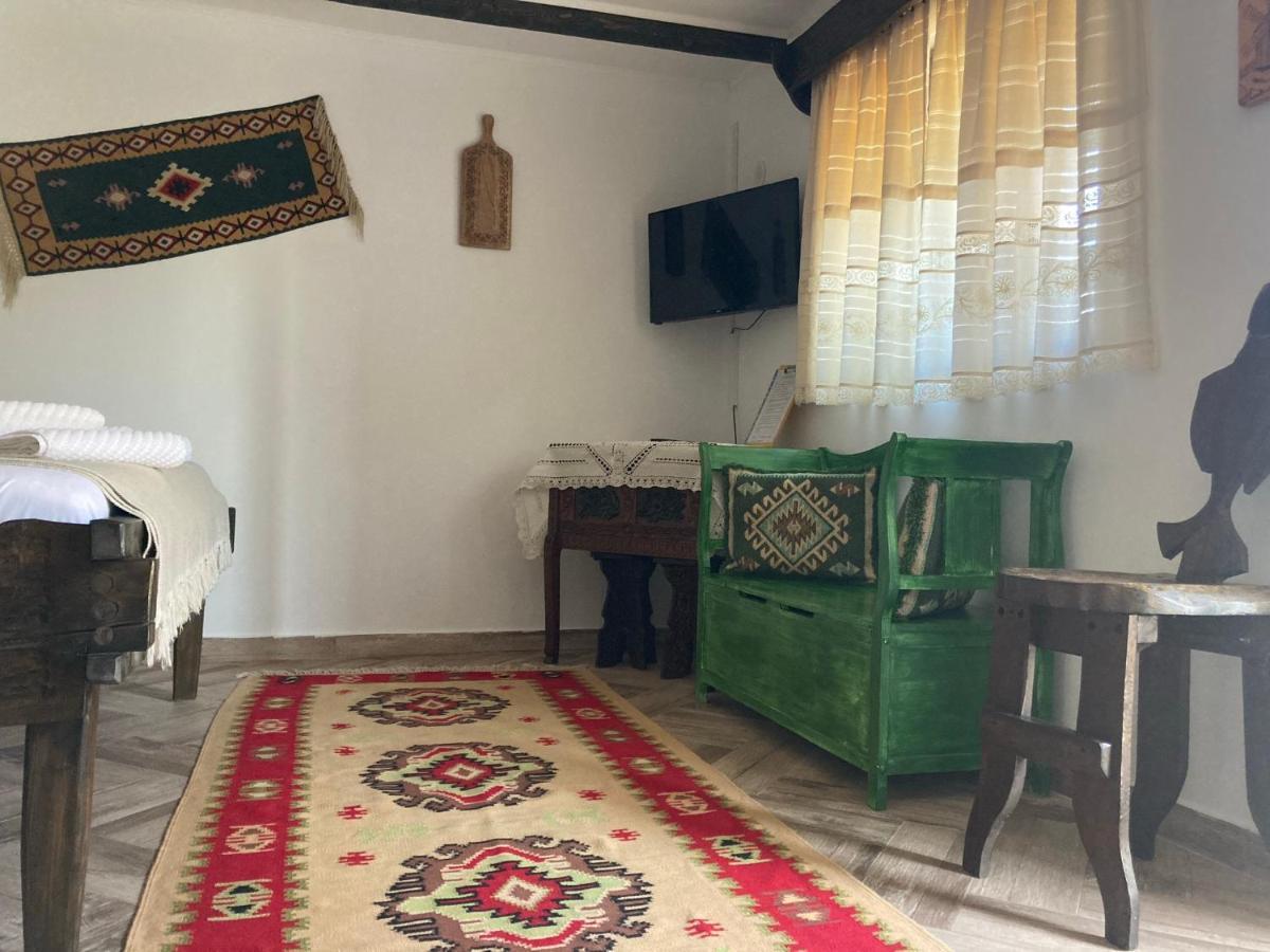 Casa Soarelui Hotell Murighiol Exteriör bild