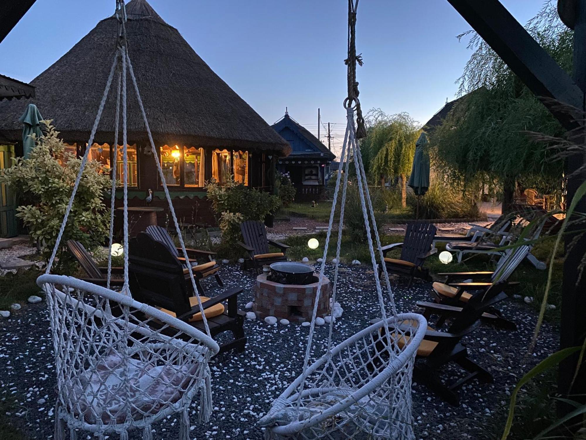 Casa Soarelui Hotell Murighiol Exteriör bild